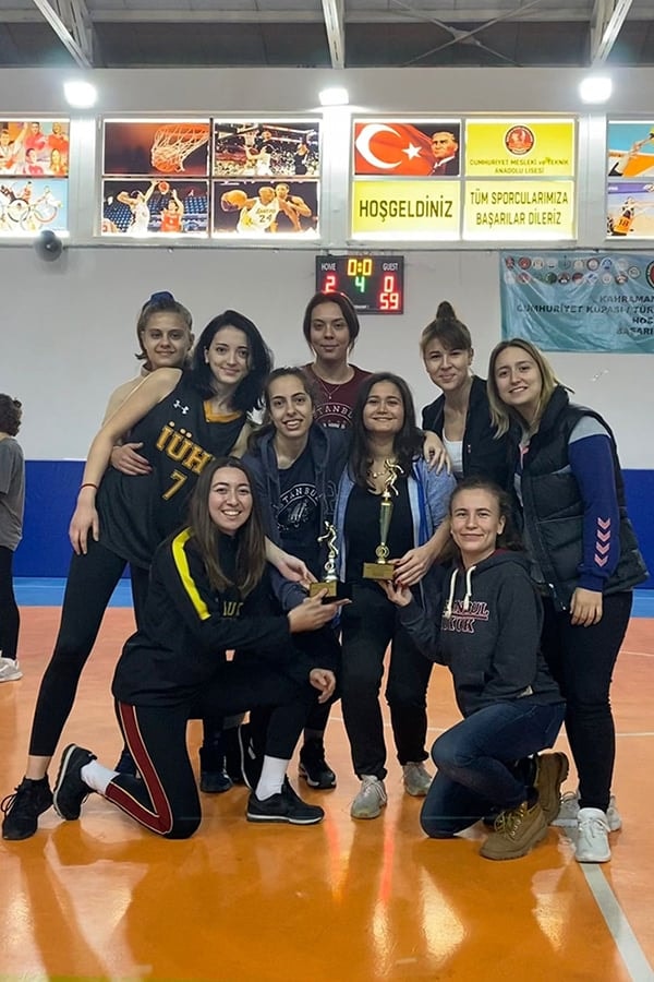 İstanbul Barosu Takımları Kahramanmaraş’tan 7 Kupa İle Dönüyor - 1