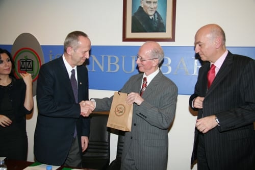 İrlanda Büyükelçisi İstanbul Barosunu Ziyaret Etti 
 - 16