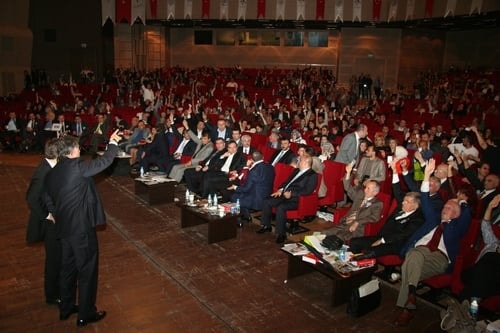 Ümit Kocasakal İstanbul Barosu Başkanlığına Yeniden Seçildi 

 - 173