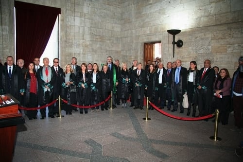 İstanbul Barosu Heyeti Anıtkabir’De Ata’Nın Huzurunda

 - 42