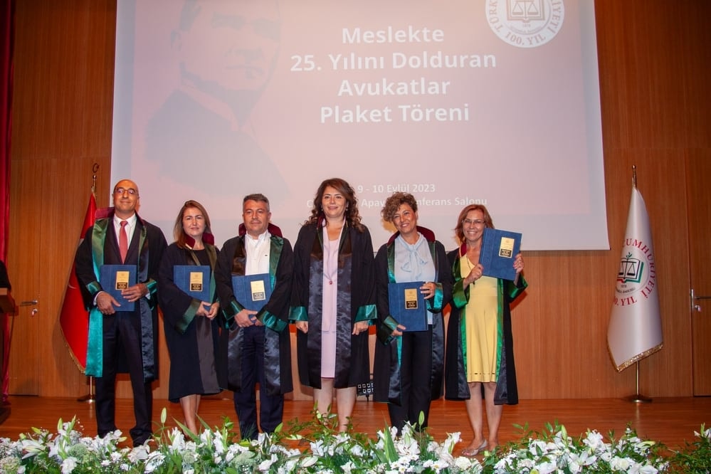 Meslekte 25, 30 ve 35 Yılını Dolduran Meslektaşlarımıza Plaket Verildi - 62