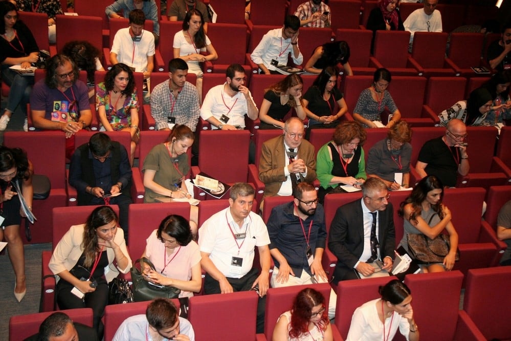 Uluslararası Konferans: ‘Ayın Karanlık Yüzü’ - 20