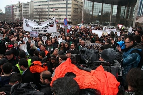 Polis Devleti Değil Hukuk Devleti

 - 83