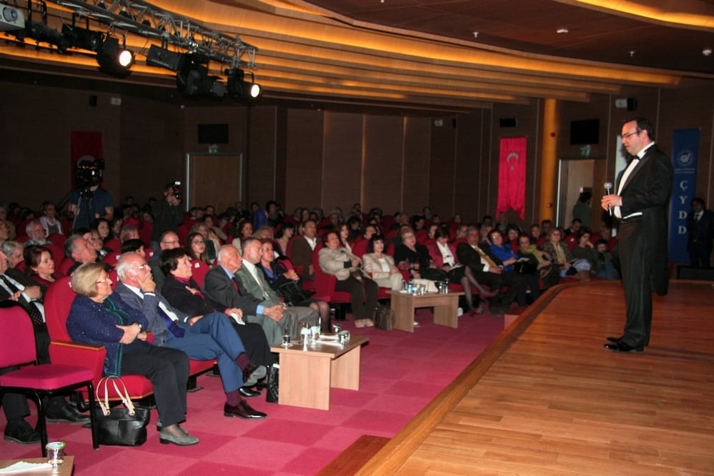 Çağdaş Yaşam Cumhuriyet Ödülü Ümit Kocasakal’a Verildi - 137