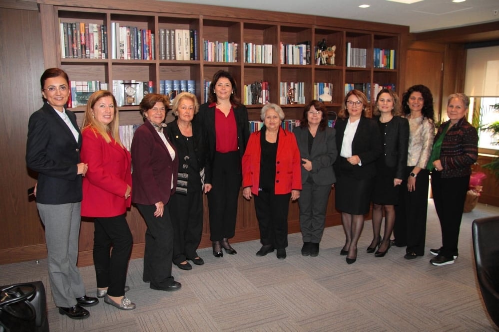 Türk Hukukçu Kadınlar Derneği’nden  Başkanımız Av. Filiz Saraç’a Tebrik Ziyareti - 5