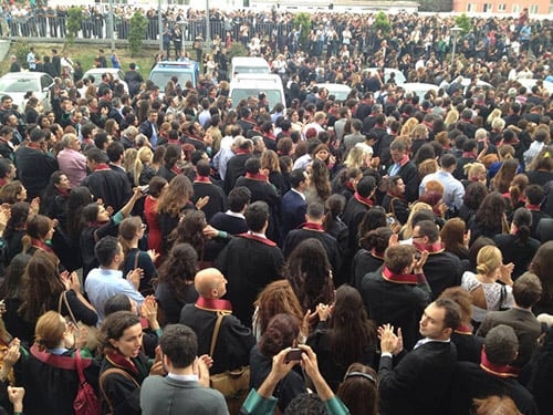 Halka Ve Avukata Yönelik Polis Şiddeti Ve Terörüne Derhal Son Verilmelidir

 - 10