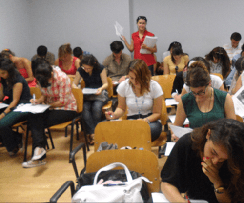 39. Dönem Hukuk İngilizcesi ve Terminoloji Derslerine Katılanlara Törenle Belgeleri Verildi - 3