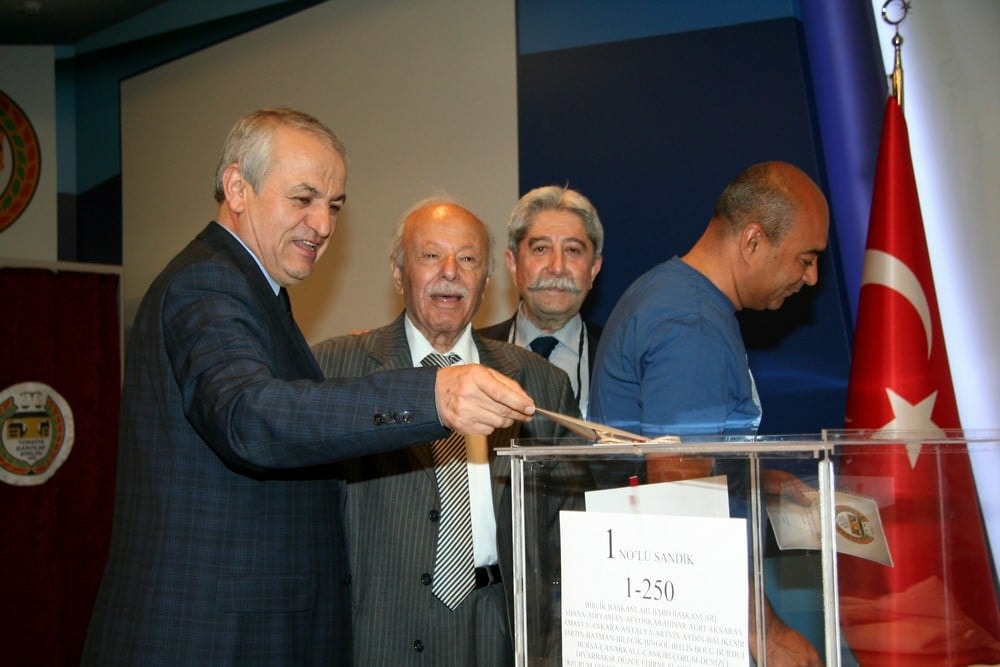 Türkiye Barolar Birliği Başkanlığına Feyzioğlu Yeniden Seçildi - 400