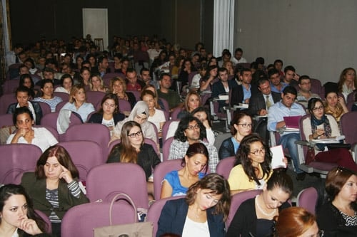 Kadın Hakları Ve Aile İçi Şiddet Konulu Sertifika Programı Devam Ediyor

 - 5