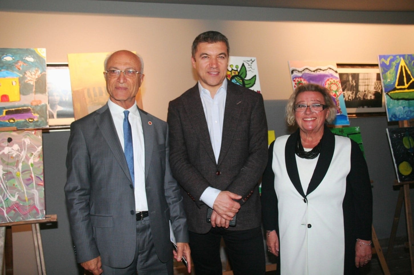 Tutukevindeki Çocukların Yaptıkları Resimler Sergilendi - 30