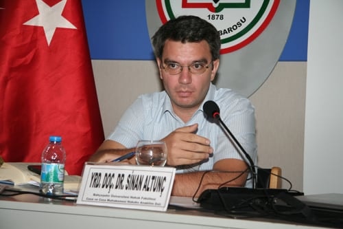 Hukuk Ve Tıp Mensupları Arasında Ortak Dil
 - 54