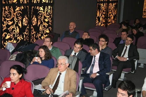 Özgürlükler Hâkimi

 - 6