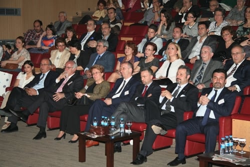 Mesleklerinde 25, 30, 35 Yılını Dolduran Toplam 693 Meslektaşımıza Plaket Verildi
 - 75