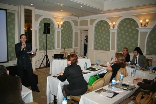 Yabancılar Ve Uluslar Arası Korumaya İlişkin Adli Yardım Görevi Alacak Avukatlara İçin Sertifika Programı Düzenlendi

 - 3