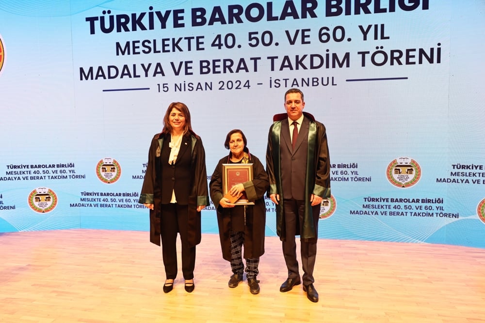 Meslekte 40, 50 ve 60 Yılını Dolduran Meslektaşlarımıza Plaket Verildi - 156