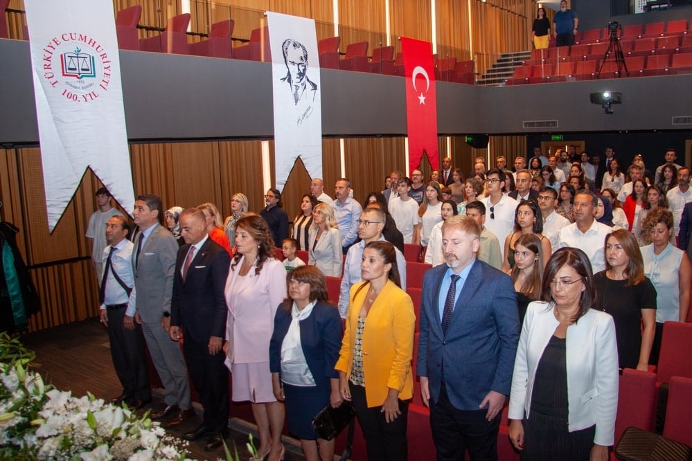 Meslekte 25, 30 ve 35 Yılını Dolduran Meslektaşlarımıza Plaket Verildi - 51