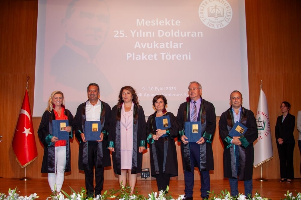 Meslekte 25, 30 ve 35 Yılını Dolduran Meslektaşlarımıza Plaket Verildi - 57