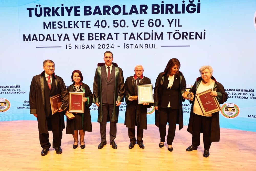 Meslekte 40, 50 ve 60 Yılını Dolduran Meslektaşlarımıza Plaket Verildi - 147