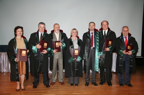 Mesleklerinde 25, 30, 35 Yılını Dolduran Toplam 693 Meslektaşımıza Plaket Verildi
 - 117