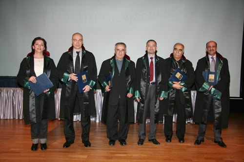 Mesleklerinde 25, 30, 35 Yılını Dolduran Toplam 693 Meslektaşımıza Plaket Verildi
 - 39