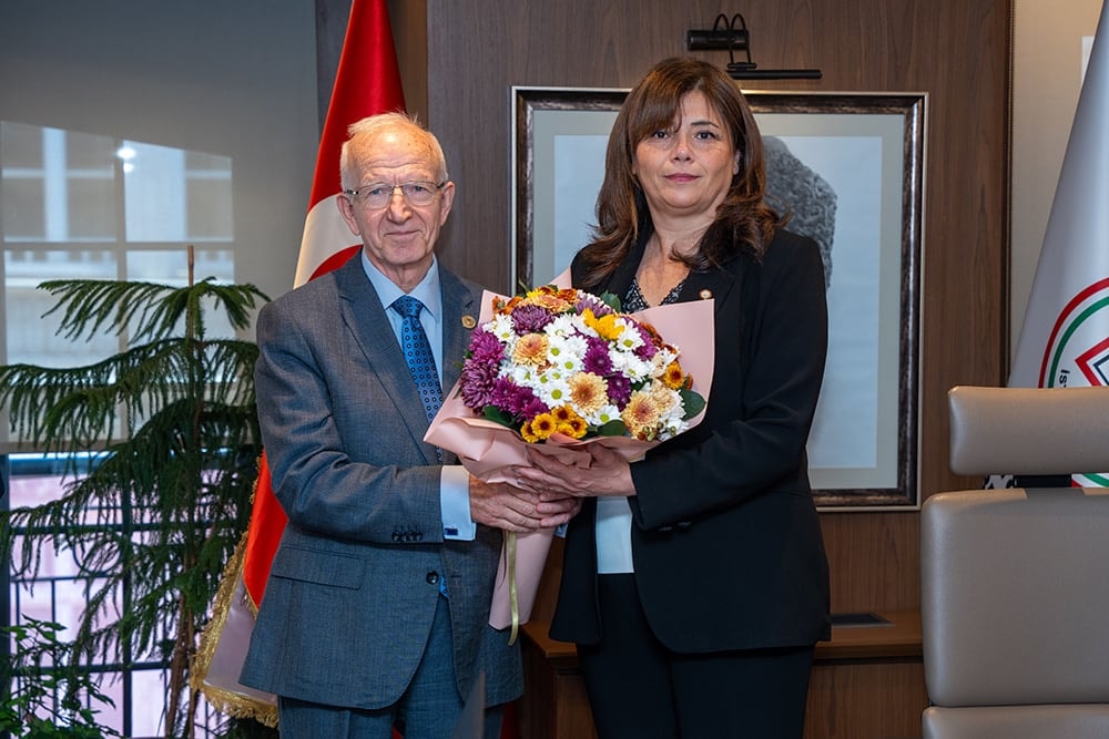  İstanbul Barosu’nun Yeni Başkanı Av. Prof. Dr. İbrahim Kaboğlu Görevini Av. Filiz Saraç’tan Devraldı