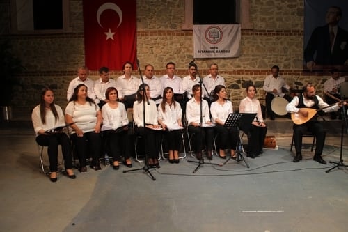 Türk Halk Müziği Topluluğumuzun Konseri
 - 1