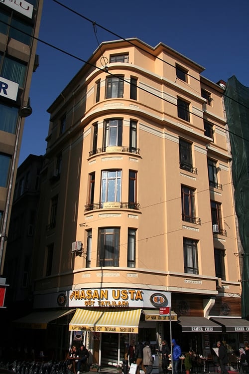 Av.Orhan Apaydın Ve Av.Burhan Apaydın'ın Kitapları Baromuza Bağışlandı 
 - 14