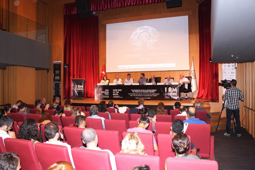 Uluslararası Konferans: ‘Ayın Karanlık Yüzü’ - 156