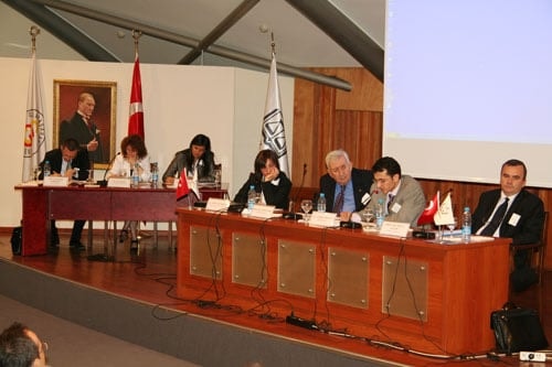 Sem Kurultayında
Avukatlık Mesleğinin Geleceği Ve Staj
Konusu Tartışıldı - 16