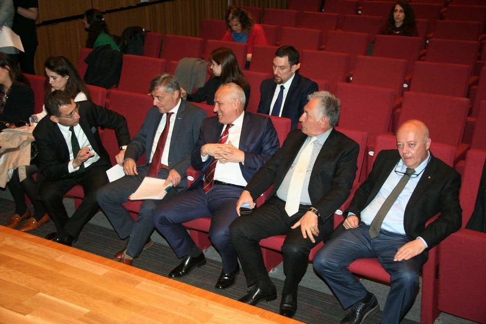 Avrupadaki Geçiş Ücretleri Ve Kota Kısıtlamaları Konusundaki Hukuki Mücadele ve Avrupa Birliği İlişkileri - 4