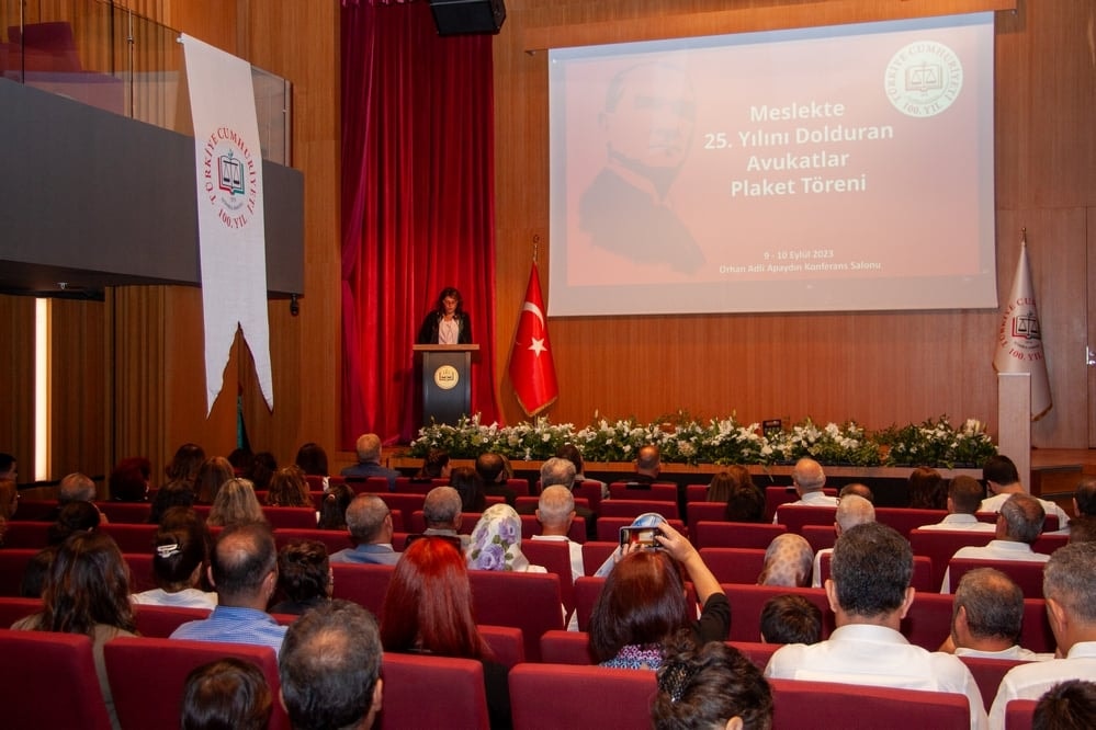 Meslekte 25, 30 ve 35 Yılını Dolduran Meslektaşlarımıza Plaket Verildi - 74