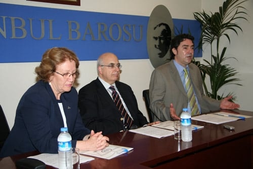 Batı Trakyalı Türk Avukatlara Aihm Eğitim Semineri Verildi

 - 3