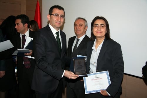 Hukuk Eğitimi Büyük Bir Kaosa Sürüklenmiştir - 111