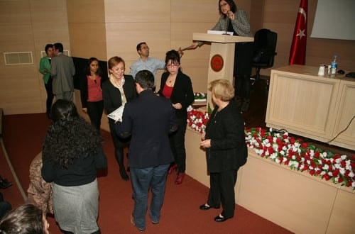 Sağlık Çalışanlarının Kadına Yönelik Şiddetin Önlenmesinde

Hukuki Ve Cezai Sorumluluğu 
 - 24