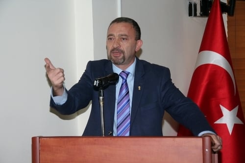 Baro Yönetiminden Ayrılanlara Anı Plaketi Verildi  

 - 15