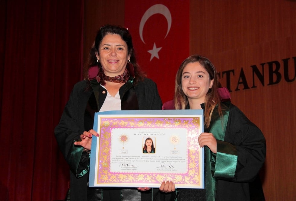 Başkanımız Av. Filiz Saraç ve Yönetim Kurulunun İlk Ruhsat Töreni - 5