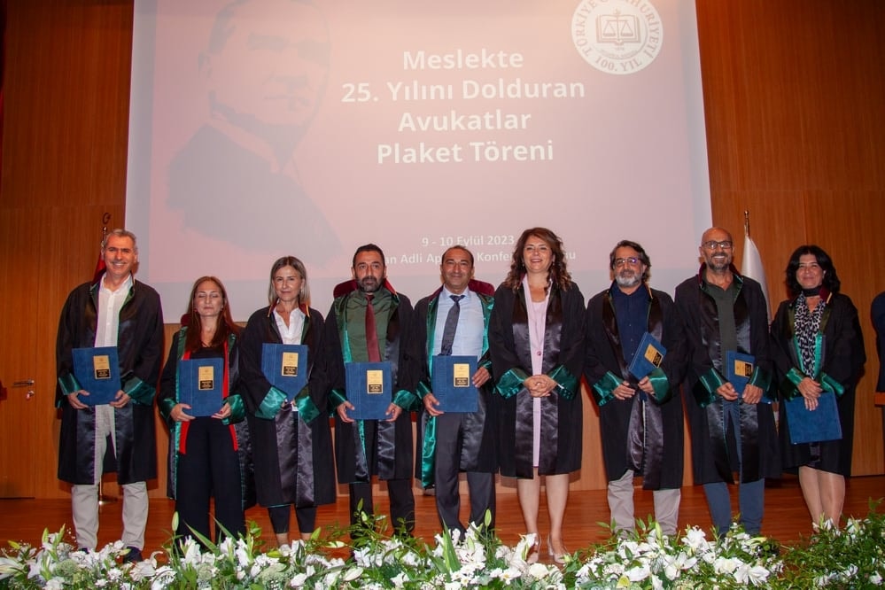 Meslekte 25, 30 ve 35 Yılını Dolduran Meslektaşlarımıza Plaket Verildi - 61
