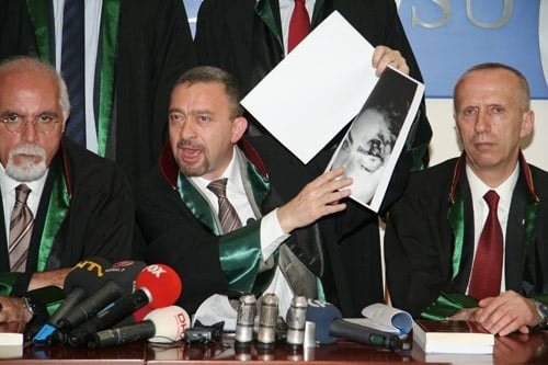 Halka Karşı Şiddet Kabul Edilemez

 - 3