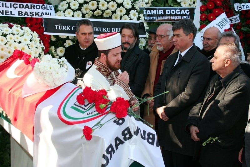 Başkanımız Av. Kazım Kolcuoğlu’nu Son Yolculuğuna Uğurladık - 149