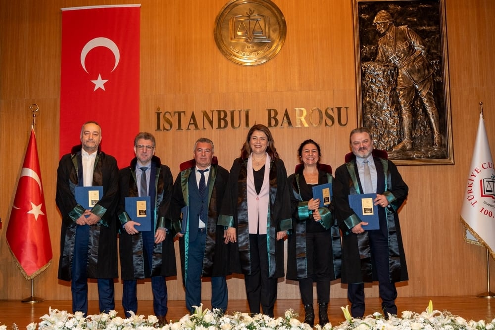 Meslekte 25, 30 ve 35 Yılını Dolduran Meslektaşlarımıza Plaket Verildi - 10