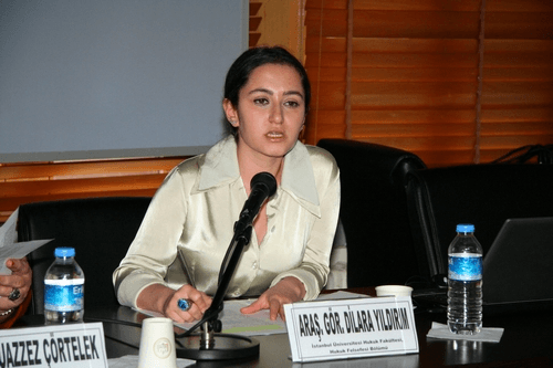 Hukuk Felsefesi Açısından Hukuk Ve Şiddet - 11