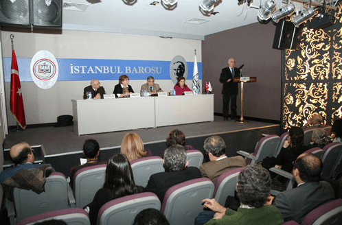 Uygulamada Hukuk Felsefesi Ve Etiğin Önemi