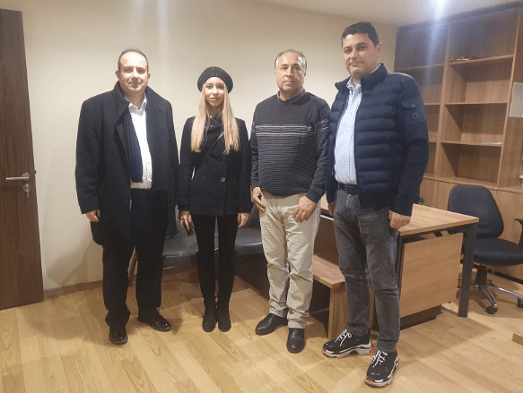 BEKÇİ ŞİDDETİNE KARŞI MESLEKTAŞIMIZIN YANINDAYIZ. POLİS DEVLETİ HAYALİ KURANLARA KARŞI HUKUK DEVLETİNİ SAVUNMAYA DEVAM EDİYORUZ.