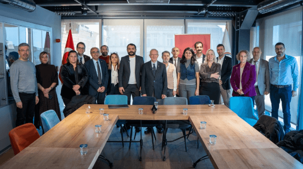 İstanbul Barosu ile DİSK Sosyal-İş Arasında Toplu İş Sözleşmesi İmzalandı