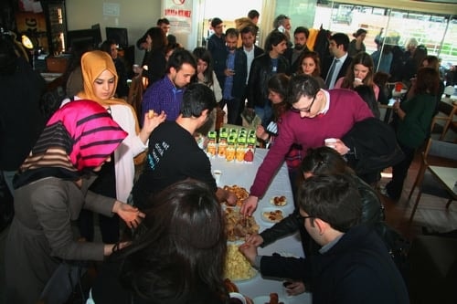 Hukuk Tarihini Avukatlar Yazar 
 - 45