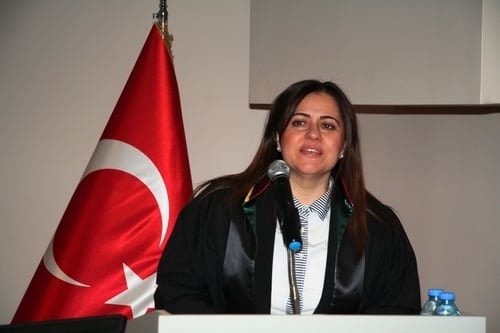 Hukuk Tarihini Avukatlar Yazar 
 - 5