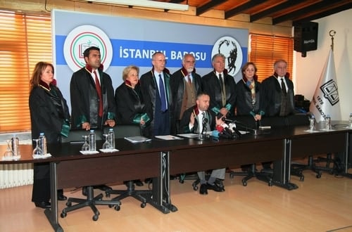Hiç Bir Tehdit Bizi Hukuk Devleti Ve Demokrasiyi Savunmaktan Alıkoyamaz
 - 19