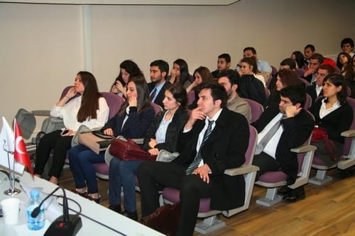 Hukuk Tarihini Avukatlar Yazar 
 - 25