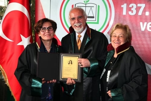 İstanbul Barosu 137 Yaşında!
 - 351