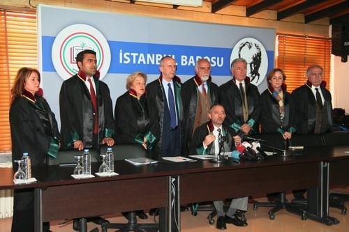 Hiç Bir Tehdit Bizi Hukuk Devleti Ve Demokrasiyi Savunmaktan Alıkoyamaz
 - 18